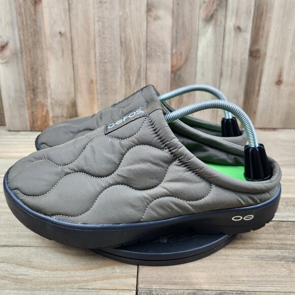 Mens Oofos OOcoozie Size 12.5 Slip on Quilted Mules Recovery Shoes - Picture 1 of 9
